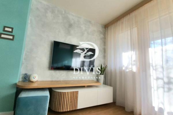 Slika 1 - Bulevar Arsenija Čarnojevića , Dvoiposoban stan na prodaju, 72m2, 295.000€